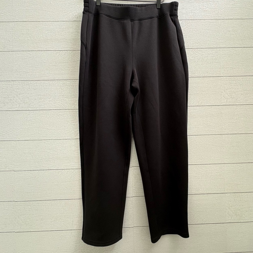 SPANX AirEssentials Slim Straight Pant, Very Black, Size Large - Picture 6 of 10